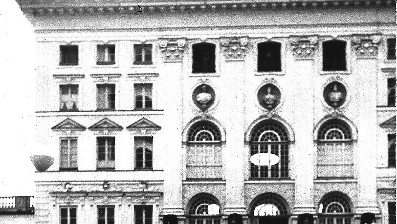 Schloss Nymphenburg war Schauplatz zahlreicher Feste für die Politprominenz der NS-Zeit. Schloss Nymphenburg war Schauplatz zahlreicher Feste für die Politprominenz der NS-Zeit.