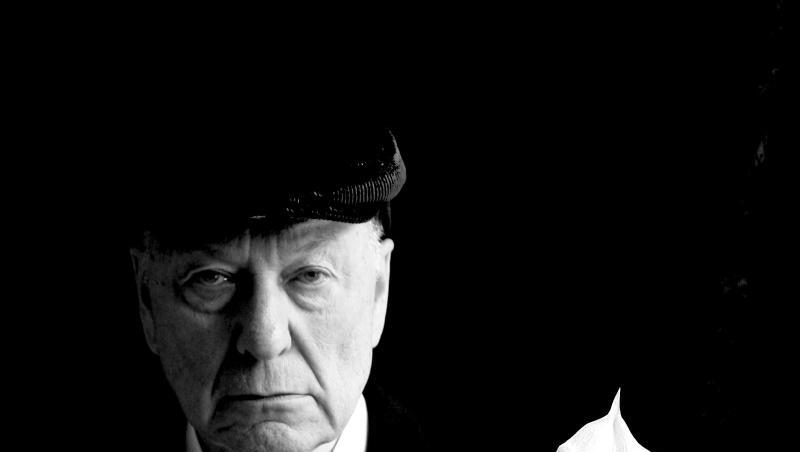 Der Kabarettist Gerd Dudenhöffer in seinem neuen Bühnenprogramm mit dem saarländischen Titel "DOD" (tot), bei dem er in der Rolle der Kunstfigur Heinz Becker mit dem Verlust der Ehefrau Hilde fertig werden muss. Der Kabarettist Gerd Dudenhöffer in seinem neuen Bühnenprogramm mit dem saarländischen Titel "DOD" (tot), bei dem er in der Rolle der Kunstfigur Heinz Becker mit dem Verlust der Ehefrau Hilde fertig werden muss.