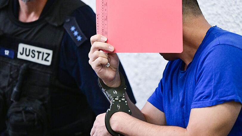 Weil er nach Überzeugung des Gerichts seine Sprachlehrerin getötet hat, muss ein 38 Jahre alter Mann ins Gefängnis. (Archivbild)