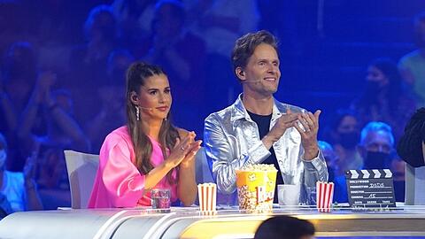 Sarah Engels durfte als "DSDS"-Gastjurorin neben Toby Gad Platz nehmen.