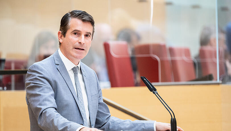 Bayerns neuer Europaminister: Eric Beißwenger (CSU) während einer Plenarsitzung im Landtag. Bayerns neuer Europaminister: Eric Beißwenger (CSU) während einer Plenarsitzung im Landtag.