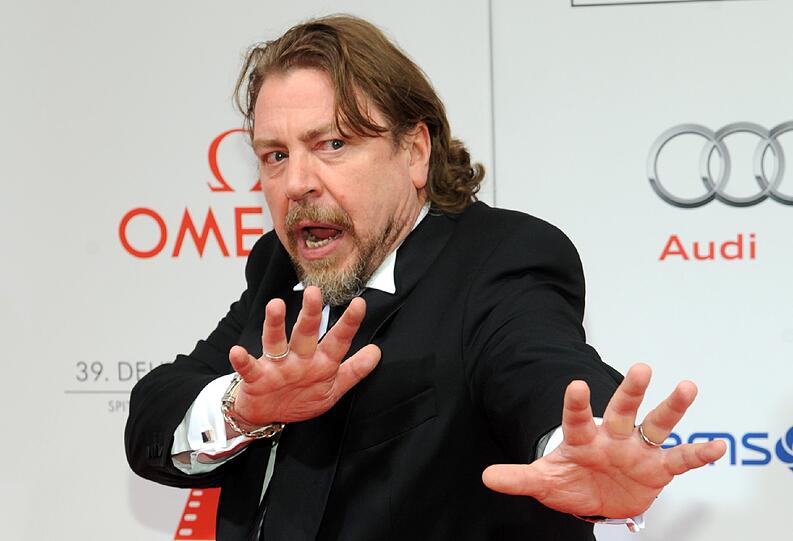 Star-Auflauf in München: Promis aus Film und Fernsehen haben beim 39. Deutschen Filmball die Erfolge des vergangenen Kinojahres gefeiert. Klicken Sie hier durch die besten Bilder des Filmballs 2012.