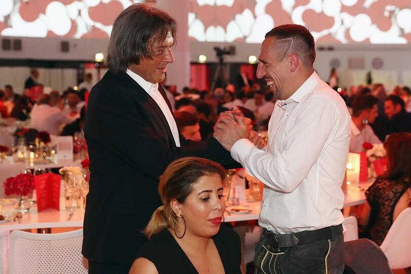 Die Bilder von der Meisterfeier im Postpalast