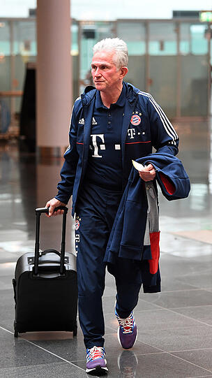 Jupp Heynckes am Dienstag am Münchner Flughafen.