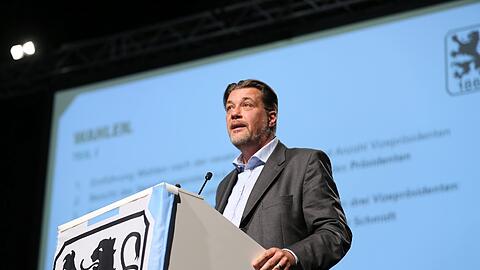 Um kurz nach 15.00 Uhr ist Mayrhofer zum neuen Löwen-Präsidenten gewählt worden.