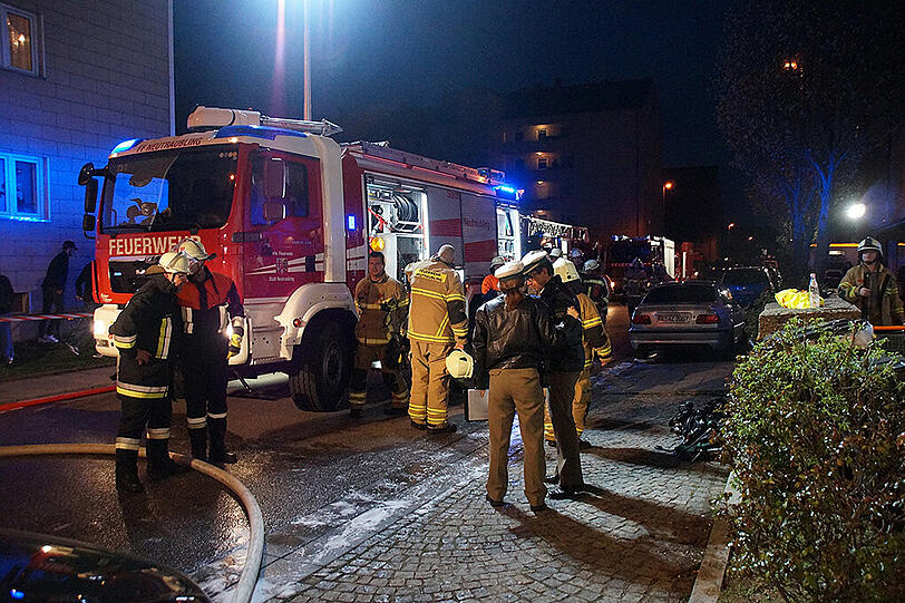 Die Bilder vom dramatischen Feuerwehreinsatz in Neutraubling.