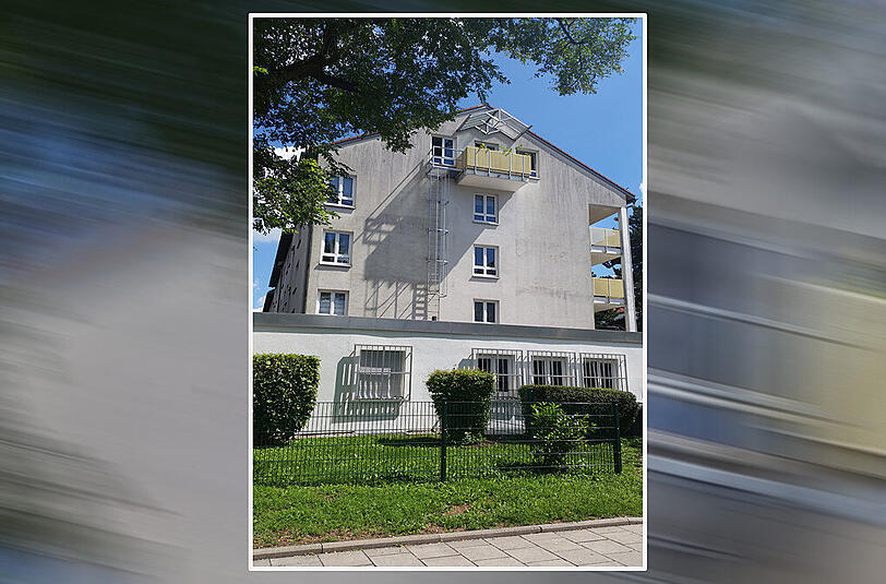 Ganz oben, in der Wohnung mit Balkon, brach das Feuer aus.