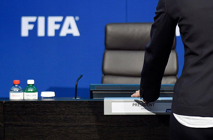Wer wird Nachfolger von FIFA-Präsident Joseph Blatter, wenn der seinen Sessel endgültig geräumt hat?