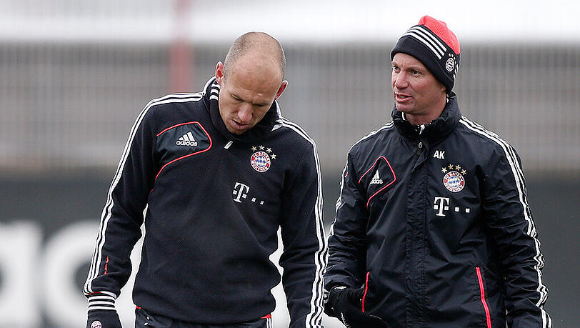 Fitness-Trainer Andreas Kornmayer (l) mit Arjen Robben beim Training an der Säbener Straße. Fitness-Trainer Andreas Kornmayer (l) mit Arjen Robben beim Training an der Säbener Straße.