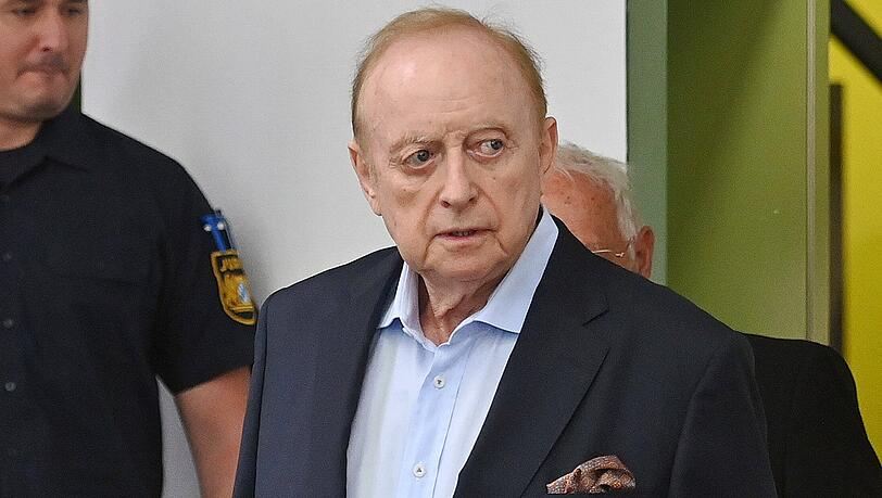 Alfons Schuhbeck muss sich aktuell wieder vor Gericht verantworten.
