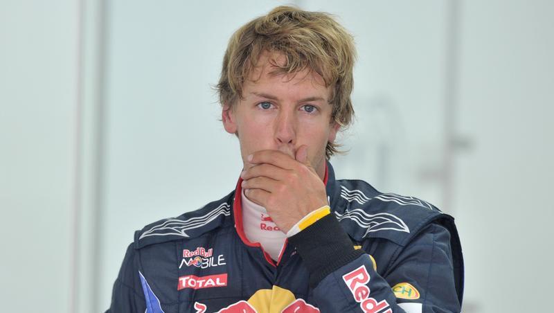 Sebastian Vettel hatte den Sieg schon vor Augen, als das bittere Aus kam. Sebastian Vettel hatte den Sieg schon vor Augen, als das bittere Aus kam.