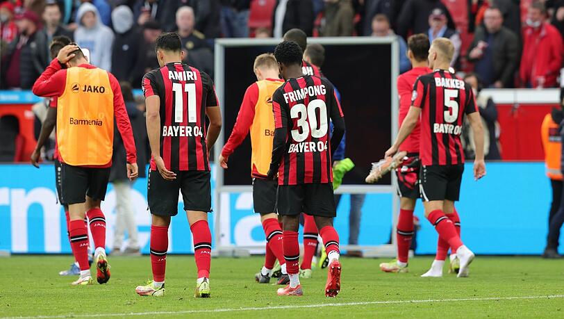 "Die erste Halbzeit war brutal", sagt Leverkusen Coach Gerardo Seoane nach dem 0:5 zur Pause, am Ende heißt es 5:1 für den FC Bayern.