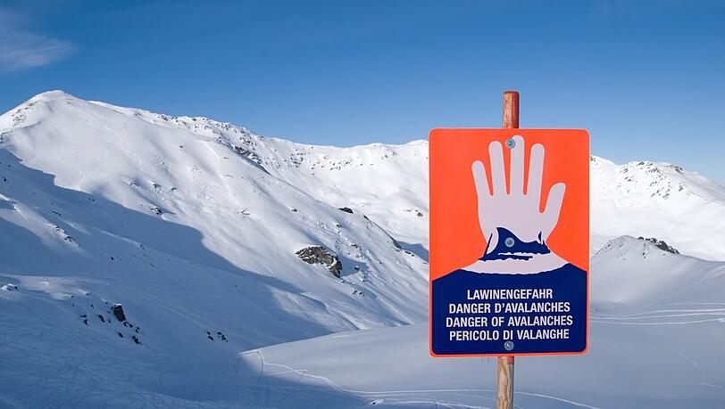 Abseits der Piste ist die Lawinengefahr besonders gro&szlig;.