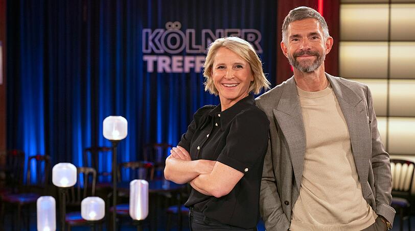 Susan Link und Micky Beisenherz moderieren den "Kölner Treff" seit 2017. Sie übernahmen damals von Bettina Böttinger, die die Neuauflage der Talkshow ab 2006 präsentiert hatte. Susan Link und Micky Beisenherz moderieren den "Kölner Treff" seit 2017. Sie übernahmen damals von Bettina Böttinger, die die Neuauflage der Talkshow ab 2006 präsentiert hatte.