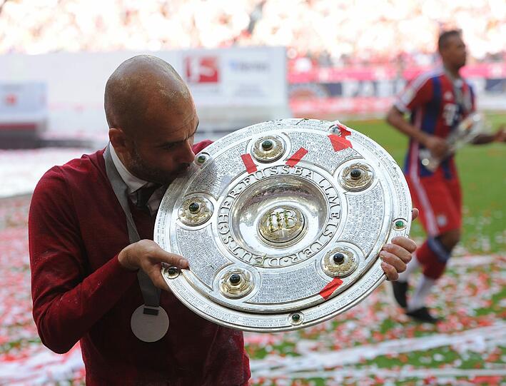 Seine erste Meisterschaft mit den Bayern: So ausgelassen feiert Pep. Die Bilder!