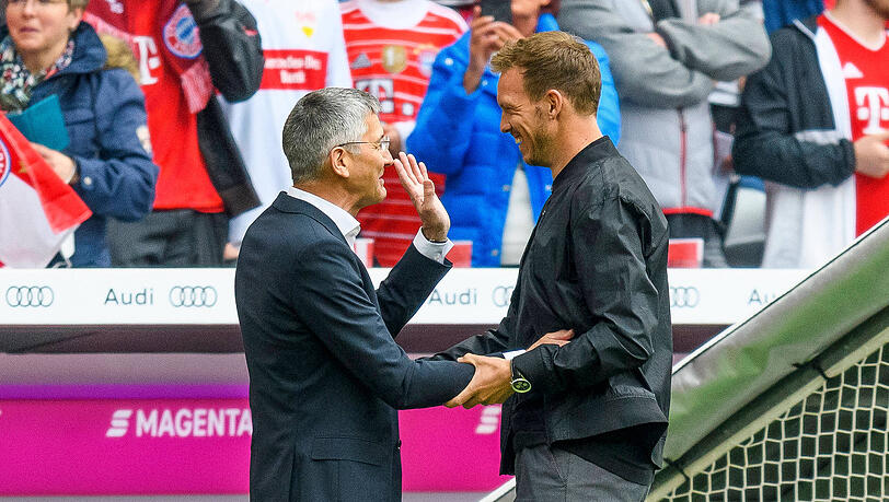 Präsident Herbert Hainer (li.) steht hinter Bayern-Trainer Julian Nagelsmann.