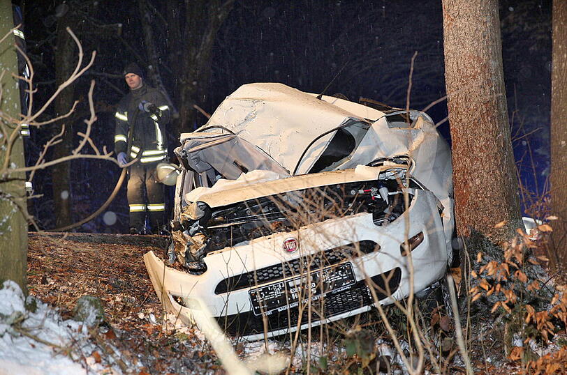 Im Landkreis Traunstein kam es am Mittwochnachmittag zu einem schrecklichen Unfall.