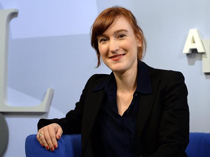 Nora Bossong wird geehrt.