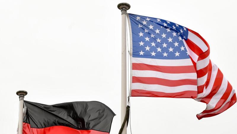 Deutsche und US-Amerikaner bewerten das Verhältnis ihrer Länder durchaus unterschiedlich. Deutsche und US-Amerikaner bewerten das Verhältnis ihrer Länder durchaus unterschiedlich.