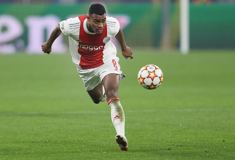 Auf dem Sprung von Ajax Amsterdam zum FC Bayern: Ryan Gravenberch, niederländisches Mittelfeldjuwel.