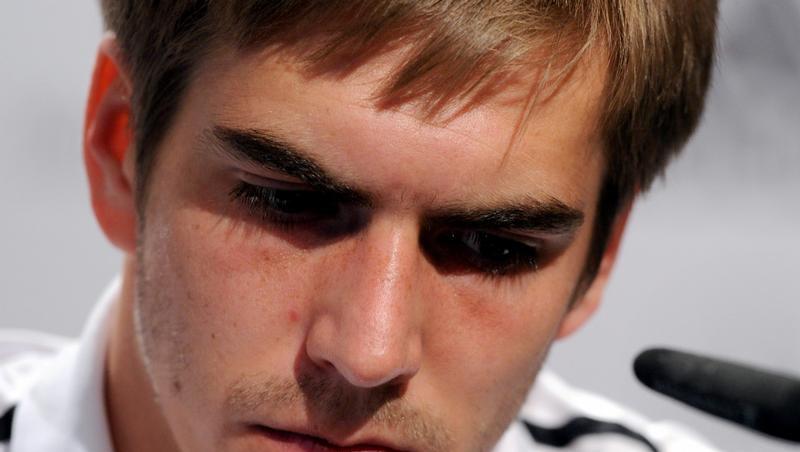 Philipp Lahm wirbt bei den Fans um Verständnis dafür, dass eine Jubel-Feier ausfällt. Philipp Lahm wirbt bei den Fans um Verständnis dafür, dass eine Jubel-Feier ausfällt.