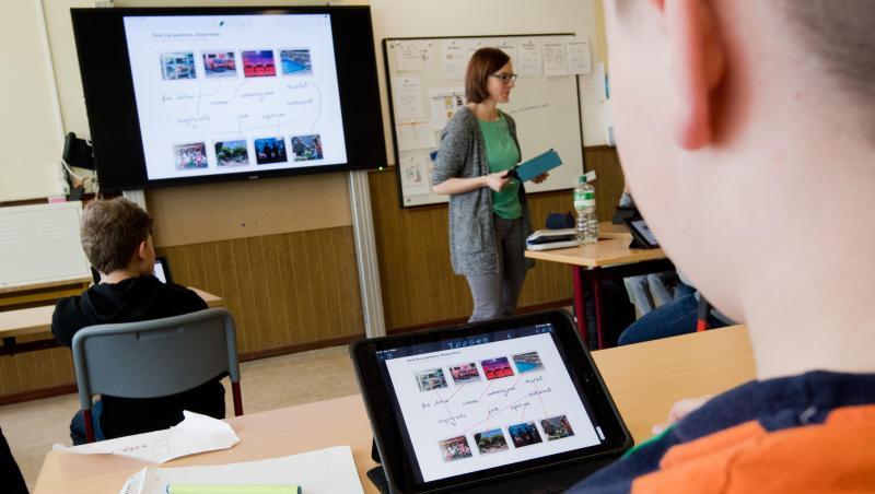 Fünf Milliarden Euro sollen vom Bund für die digitale Ausstattung der Schulen in Deutschland fließen. Fünf Milliarden Euro sollen vom Bund für die digitale Ausstattung der Schulen in Deutschland fließen.