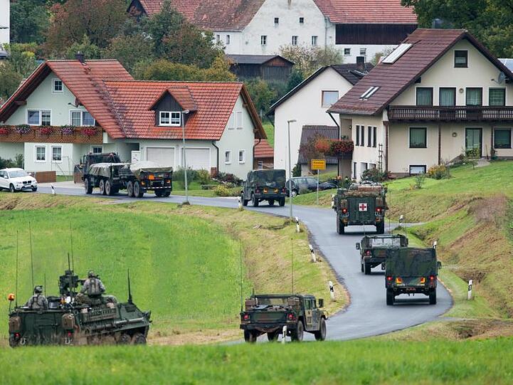 Präsident Trump plant zukünftig mit weniger US-Soldaten in Deutschland.
