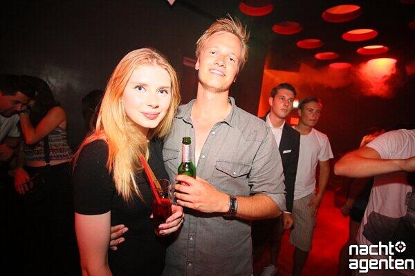 Noch eine wilde Party mitten in der Woche:  "Whatever Wednedsday" in der "MilchundBar". Mehr Bilder unter:  www.nachtagenten.de