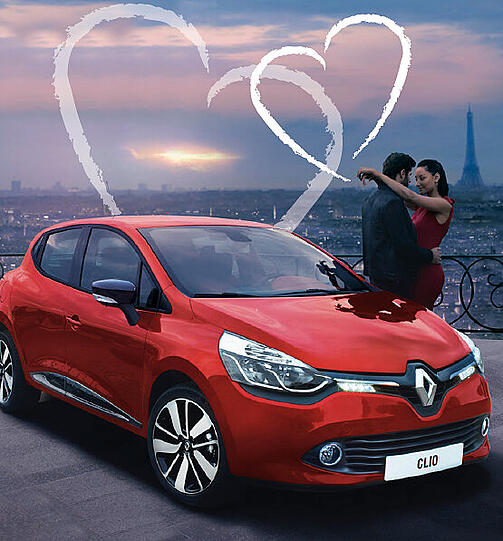 Der neue Renault Clio präsentiert sich in einem völlig neuen Look, mit innovativen, sparsamen Motoren und dem Goldenen Lenkrad 2012 im Gepäck.