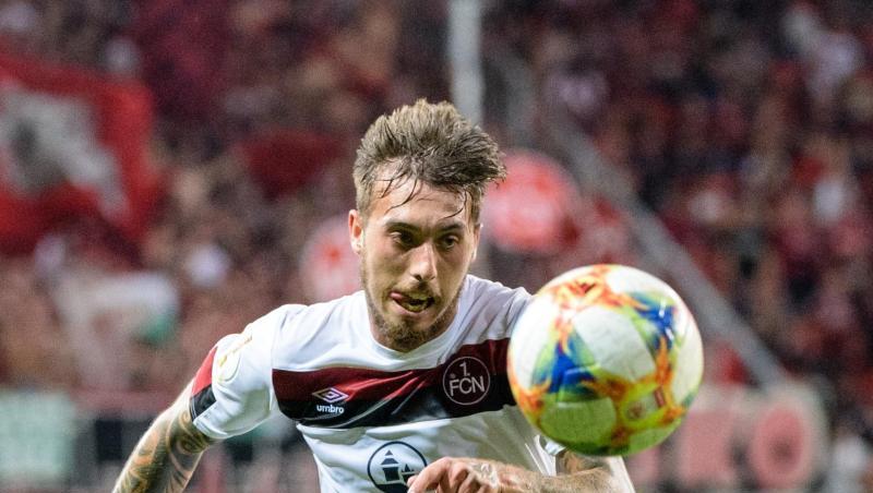 Iuri Picanco Medeiros von Nürnberg spielt den Ball. Foto: Matthias Balk/Archivbild Iuri Picanco Medeiros von Nürnberg spielt den Ball. Foto: Matthias Balk/Archivbild