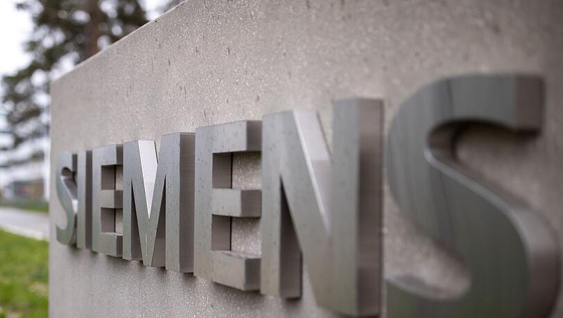 Das Schriftzug-Logo des deutschen Industriekonzerns Siemens.
