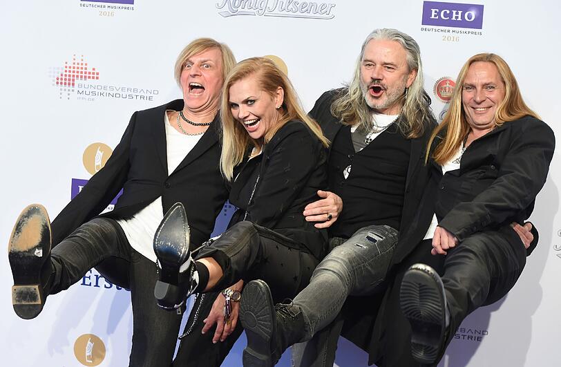 Sängerin und Schauspielerin Anna Loos und ihre Band Silly.