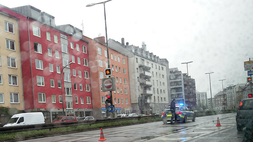Der Candidtunnel war am Sonntagvormittag stadteinwärts gesperrt.