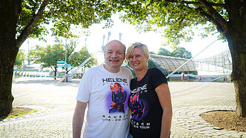 Stephan und Bianca aus der Schweiz lieben Helene Fischer für ihre spektakulären Bühnen-Shows.