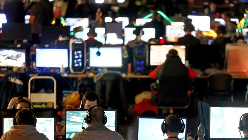 Gartner sackte der weltweite Absatz im vierten Quartal 2018 nach zwei Quartalen des Wachstums wieder um 4,3 Prozent ab. Gartner sackte der weltweite Absatz im vierten Quartal 2018 nach zwei Quartalen des Wachstums wieder um 4,3 Prozent ab.