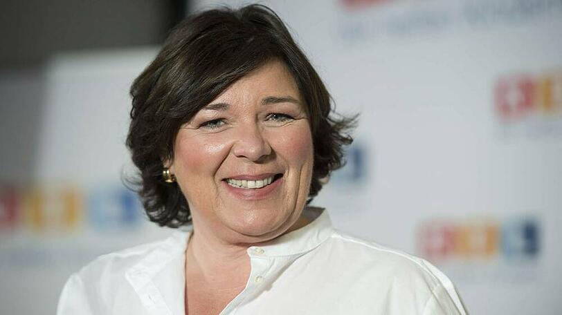 Vera Int-Veen stellt mit "Vera macht Mittag" ein Kochbuch vor.