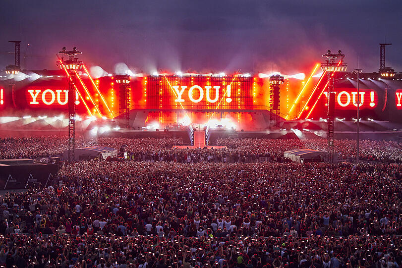 Ein neues Kapitel für die Messe: Immer häufiger finden riesige Konzerte auf dem Gelände statt, wie hier 2022 von Robbie Williams.