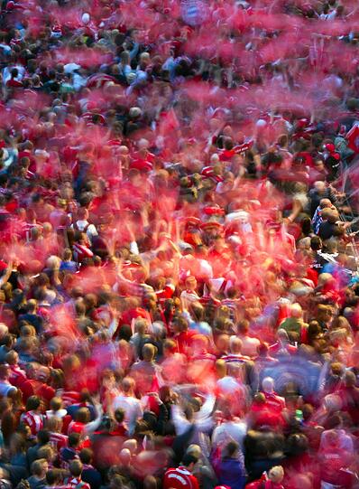 So sehen Sieger aus! Ausgelassen feiern die Bayern-Stars die früheste Meisterschaft der Geschichte. Die Bilder vom Marienplatz