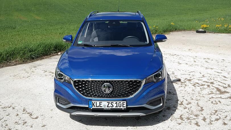 Die Frontpartie weckt auf den ersten Blick Assoziationen mit einem aktuellen Mazda.
