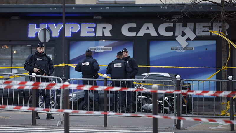 Frankreich trauert nach Terrorwelle.