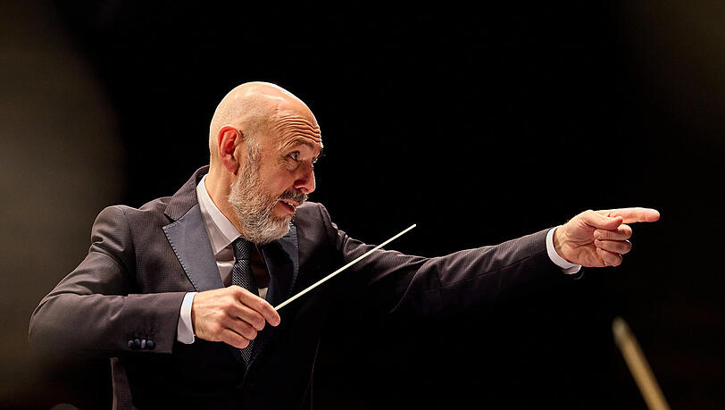 Der Dirigent Enrico Onofri. Der Dirigent Enrico Onofri.