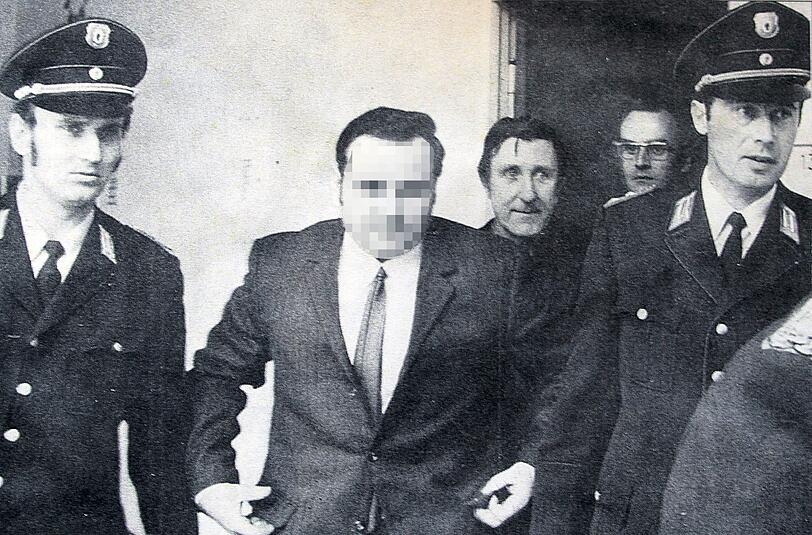 Der Serienkiller bei seiner Verurteilung vor Gericht 1971 &ndash; dreimal lebenslänglich hat er damals bekommen.
