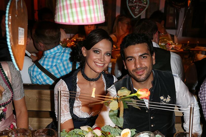 Elyas M'Barek und seine Freundin.
