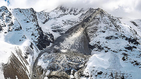 Im schweizerischen Lötschental hat sich vor wenigen Wochen ein dramatischer Felssturz ereignet.