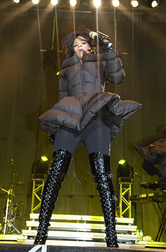 ...Rihanna...