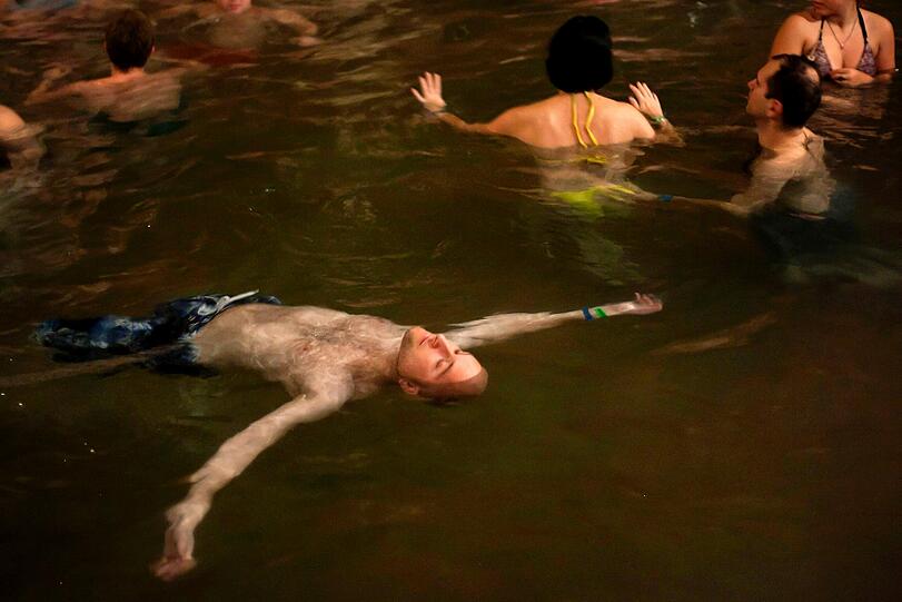 Viel nackte Haut: Bei den 4. "Night of Baths?"in Budepest ging?s wieder richtig heiß her.