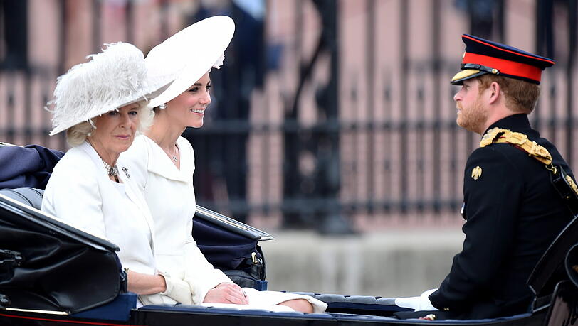 Herzogin Camilla heiratete 2005 Prinz Charles, den Vater von Prinz Harry