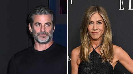 Jim Curtis und Jennifer Aniston schweben im Liebesgl&uuml;ck.