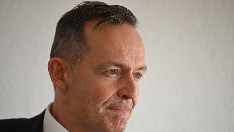 "Verantwortung" - der Name des Wissing-Buchs spricht B&auml;nde. (Archivbild)