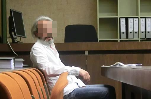 Mit gefälschten Papieren 160.000 Euro kassiert: Ali I. ist des Betrugs und der Urkundenfälschung angeklagt.